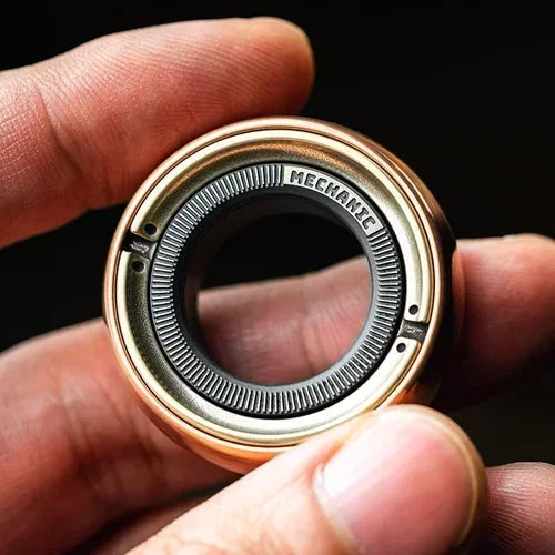 Ratchet Magnetic Gyro Spinner